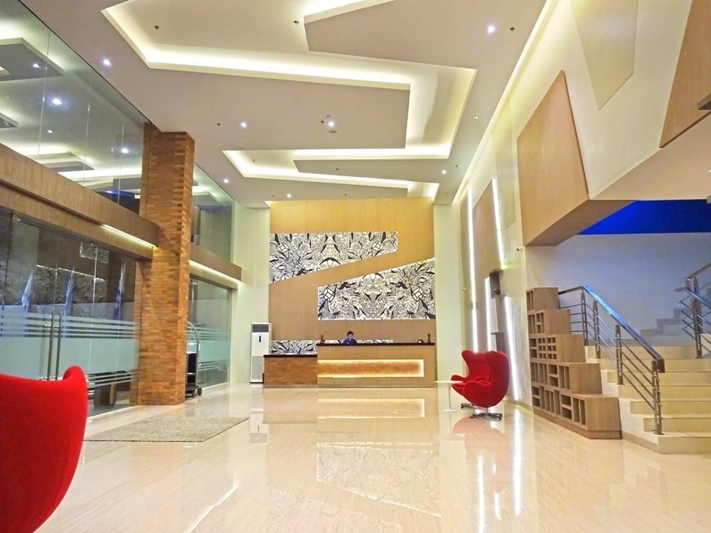 Hotel 88 ITC Fatmawati Giacarta Esterno foto