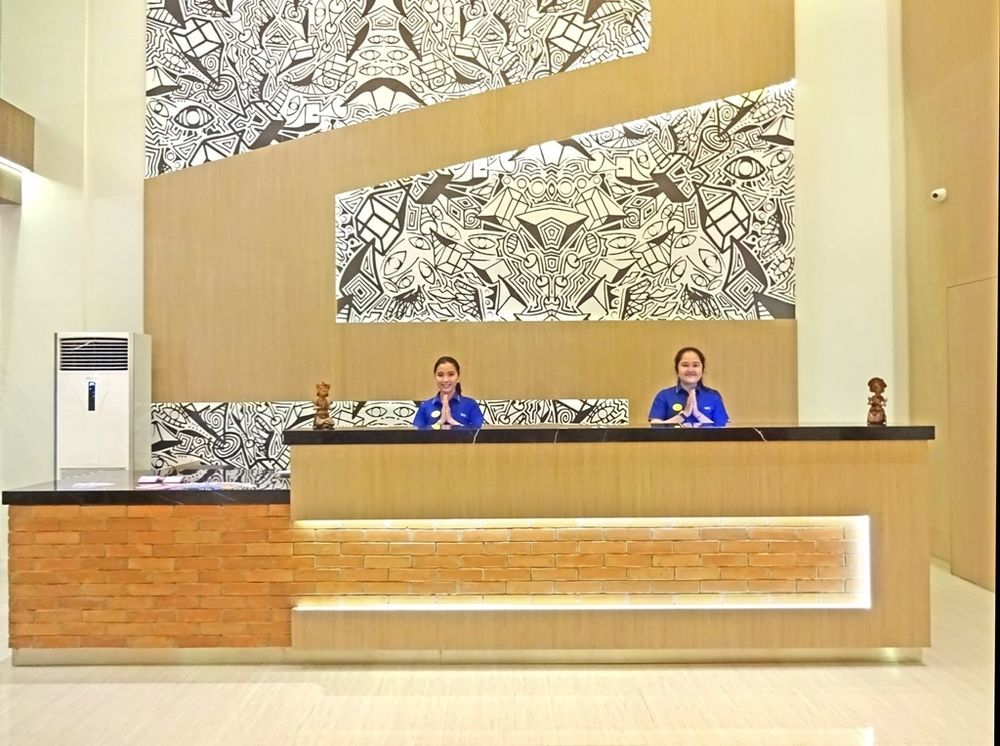 Hotel 88 ITC Fatmawati Giacarta Esterno foto