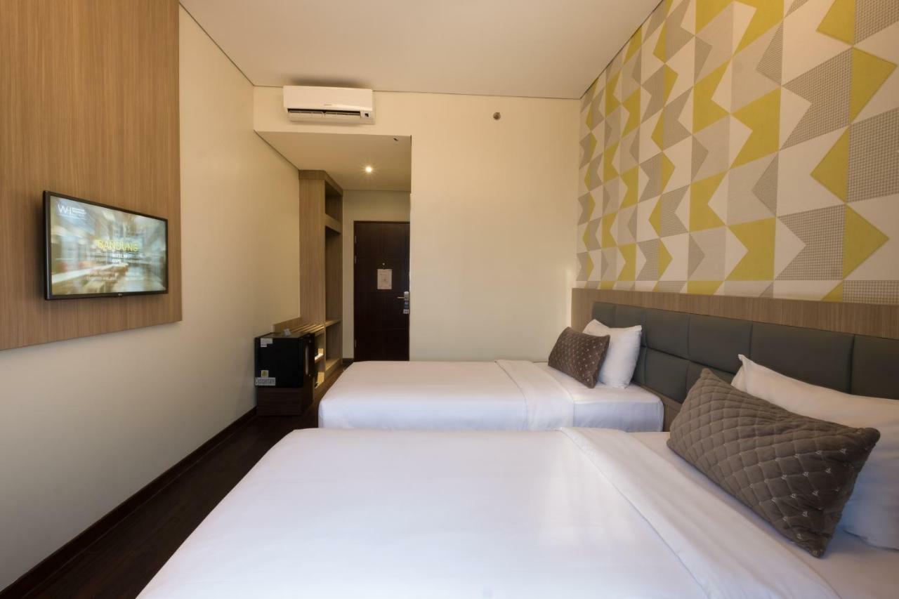 Hotel 88 ITC Fatmawati Giacarta Esterno foto